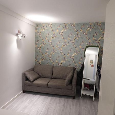 Studio Versailles Notre Dame Apartment Exterior photo